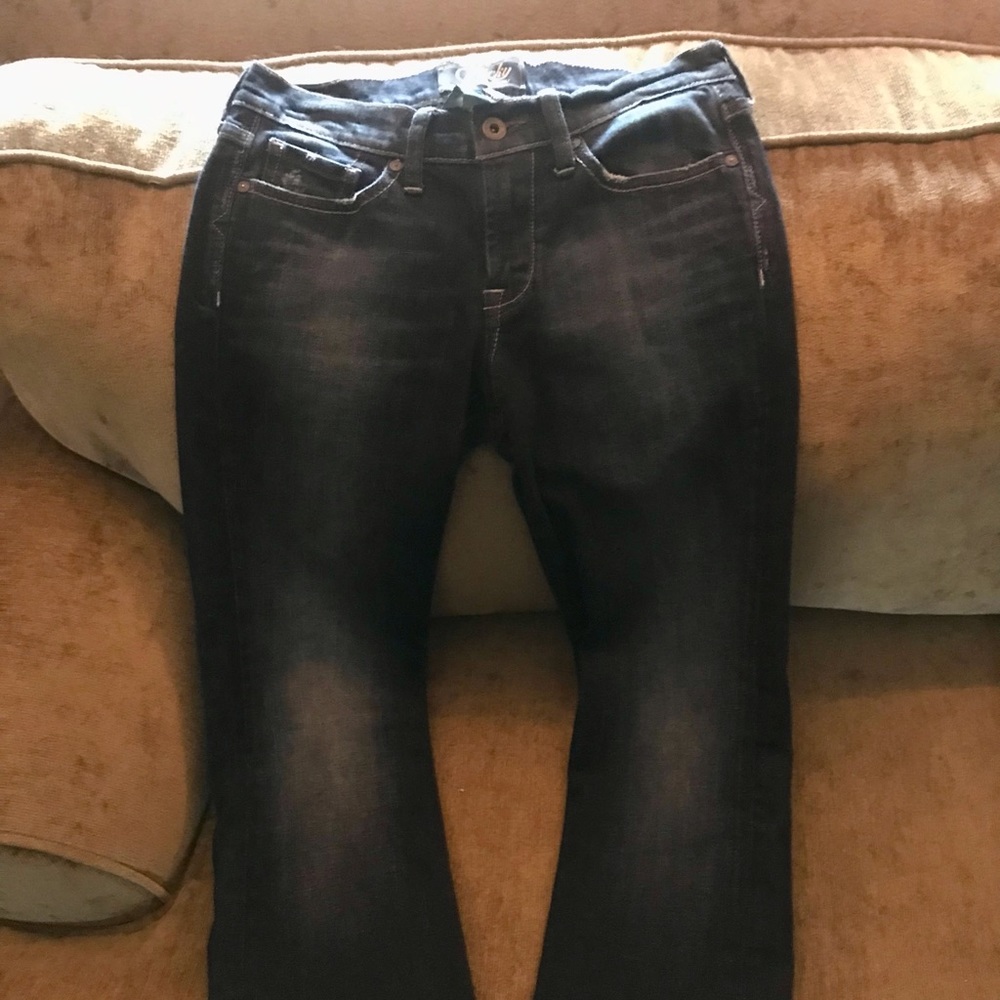 Lucky Brand jeans by Gene Montesano stark sweet low distressed style. Size 2/26